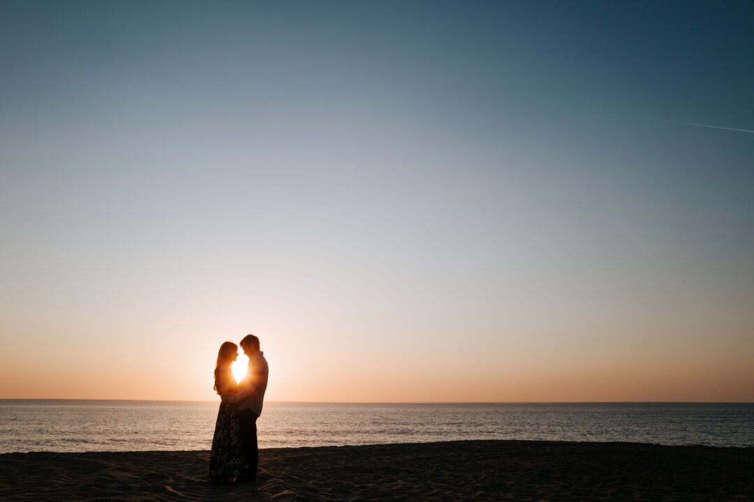 Plongée au cœur de la complicité : Une séance “connexion” dans les dunes